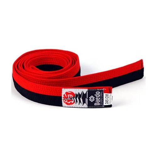 Crveno - crni pojas Dae do