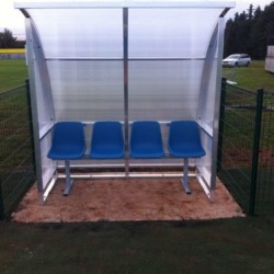 Kućice za rezervne igrače sa metalnom konstrukcijom